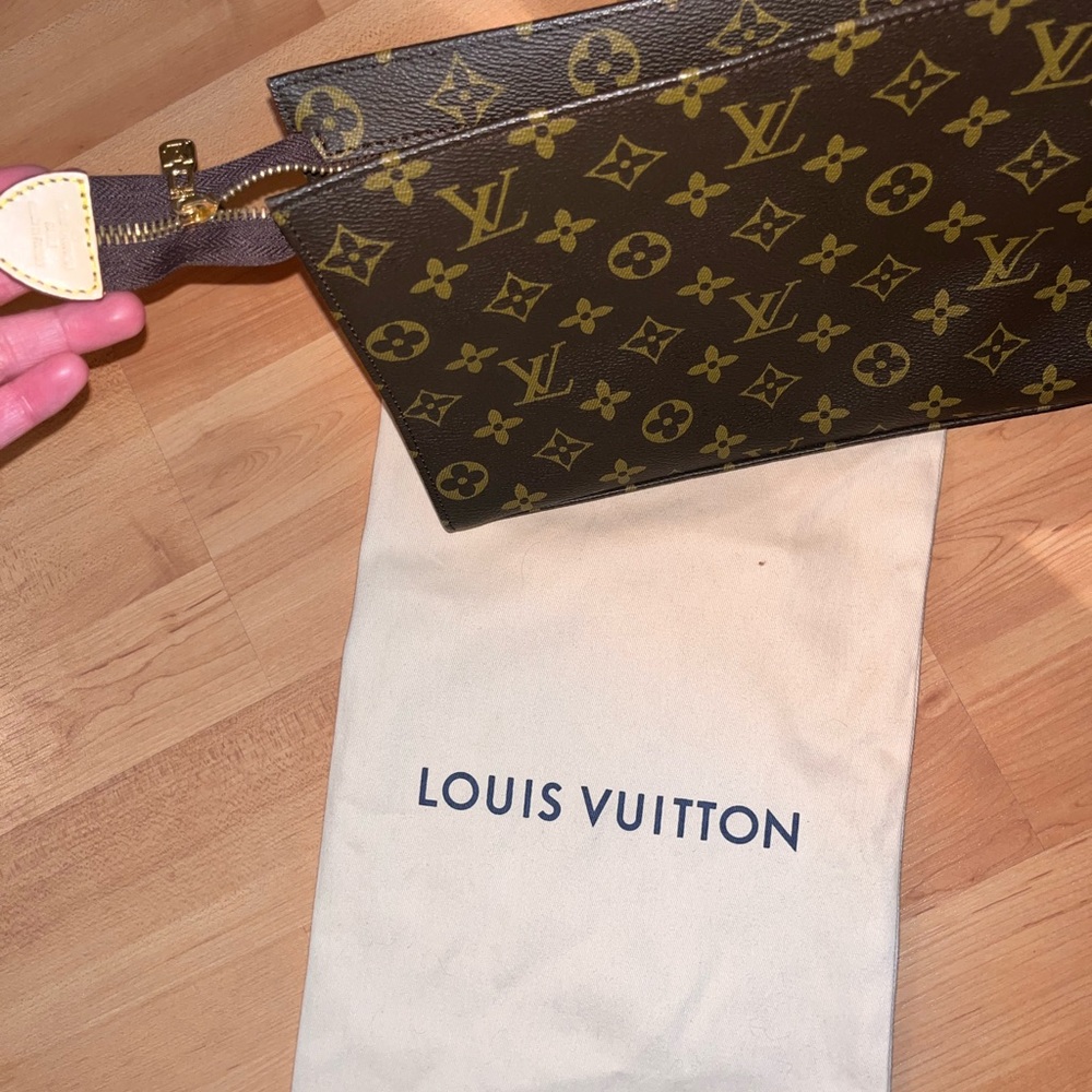 •Louis Vuitton 2019 Monogram Toilette AND LV Canvas pocket/organizer wallet - Picture 9 of 16